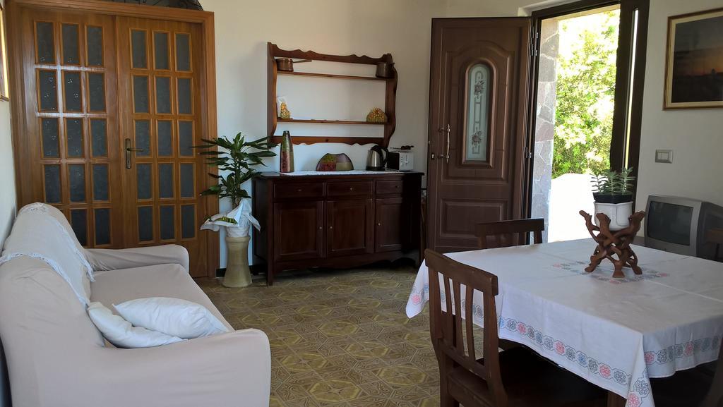 Karmabnb Cala Gonone Exterior photo